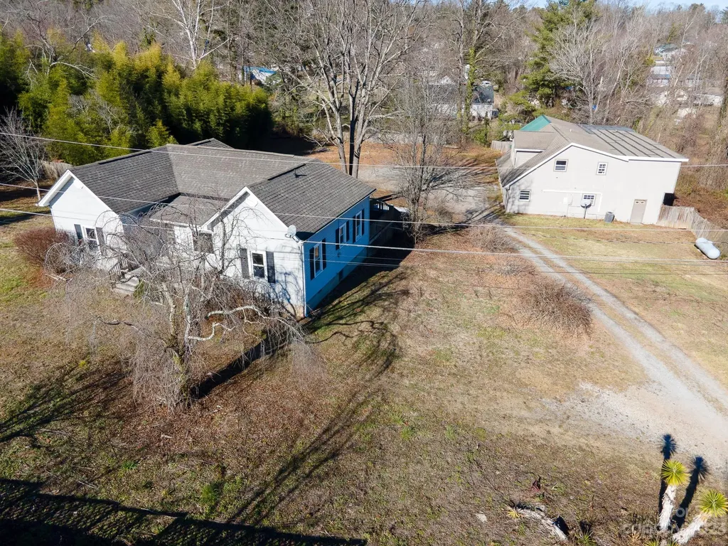 14 & 16 Rosebud Lane Hendersonville NC 28739