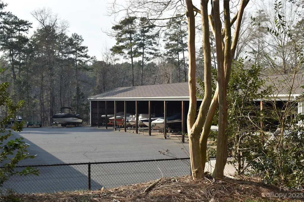 171 Yadkin Falls Badin Lake NC 28127