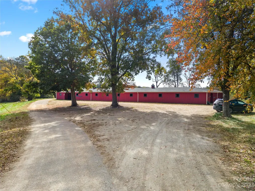 1642 Smith Waldrop Road Mill Spring NC 28756