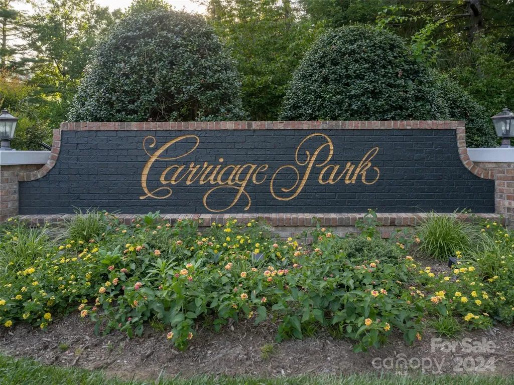 99999 Bay Laurel Lane Hendersonville NC 28791