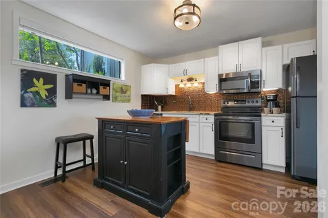 264 Tinequa Drive Brevard NC 28712