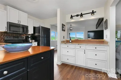 264 Tinequa Drive Brevard NC 28712