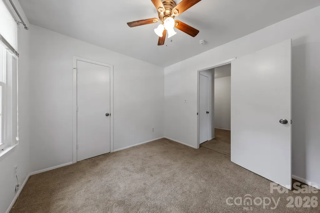 6435 Bridlewood Lane Charlotte NC 28215