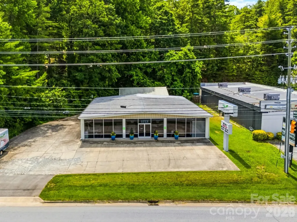 71 Airport Road Arden NC 28704