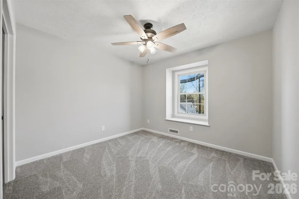 414 7th Street NE Hickory NC 28601