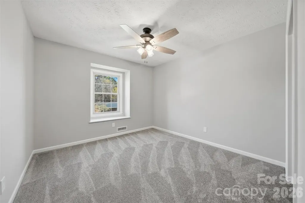 414 7th Street NE Hickory NC 28601