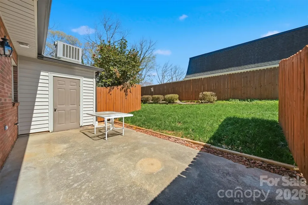 414 7th Street NE Hickory NC 28601