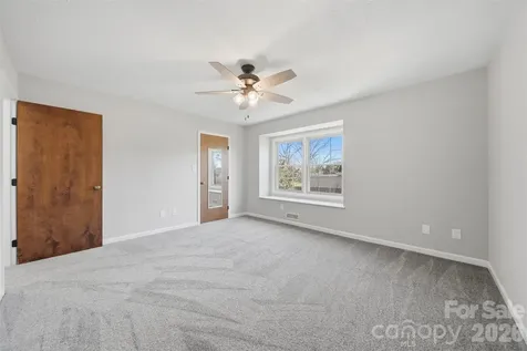 414 7th Street NE Hickory NC 28601