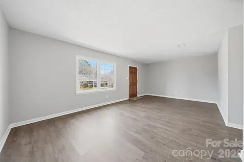 414 7th Street NE Hickory NC 28601