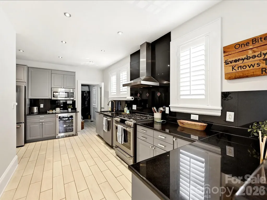 1822 Lombardy Circle Charlotte NC 28203