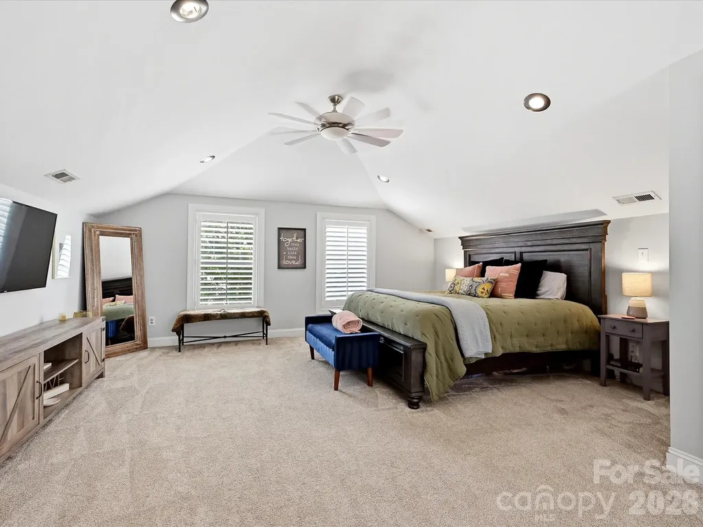 1822 Lombardy Circle Charlotte NC 28203