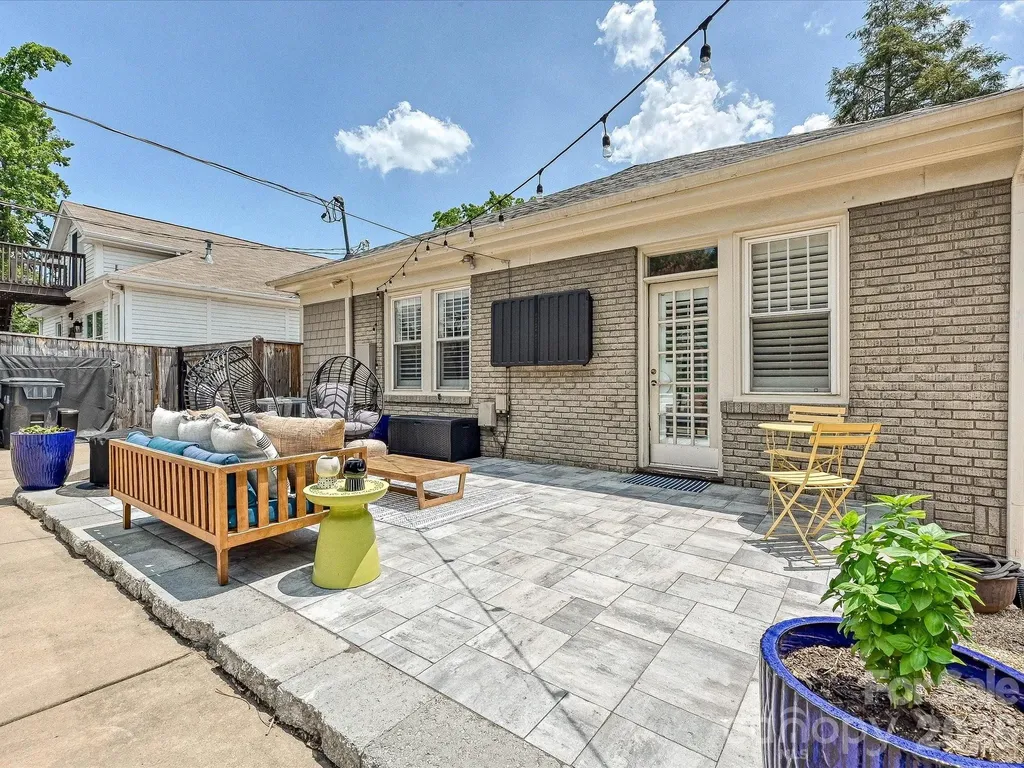 1822 Lombardy Circle Charlotte NC 28203