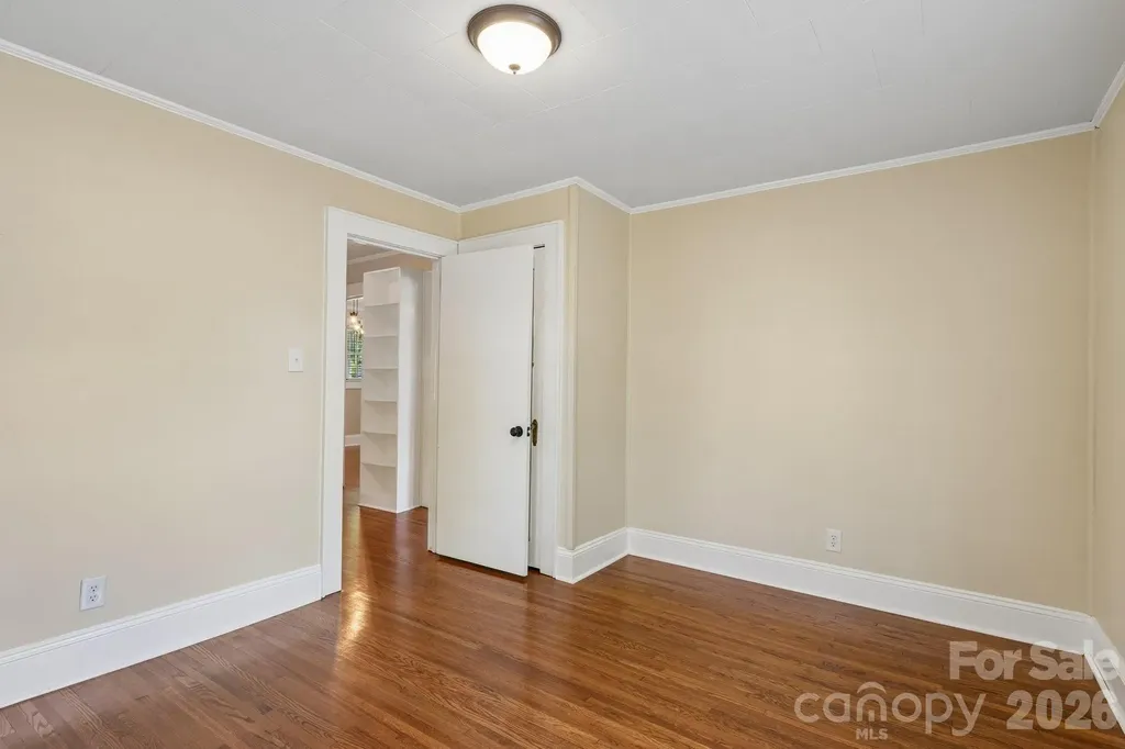 1135 13th Avenue Hickory NC 28601