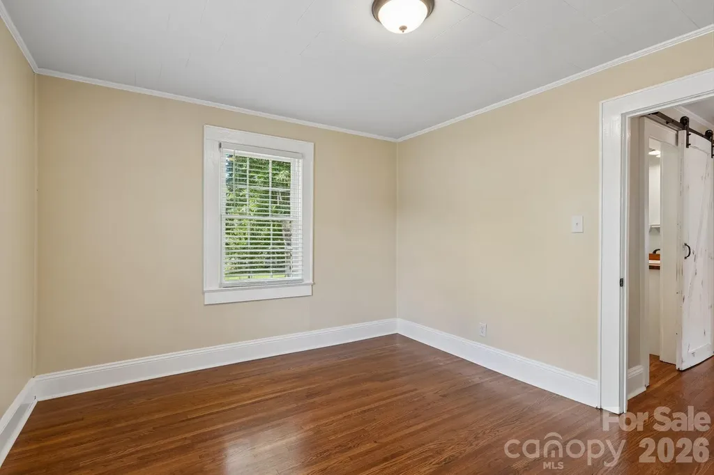 1135 13th Avenue Hickory NC 28601