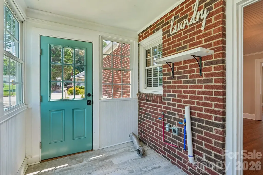 1135 13th Avenue Hickory NC 28601