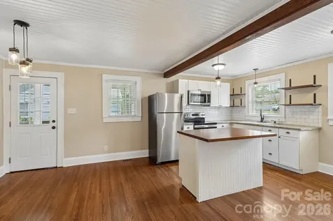 1135 13th Avenue Hickory NC 28601