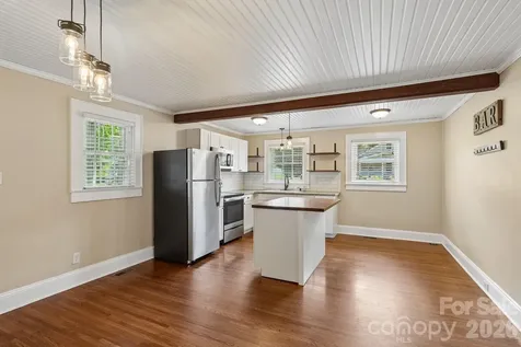 1135 13th Avenue Hickory NC 28601