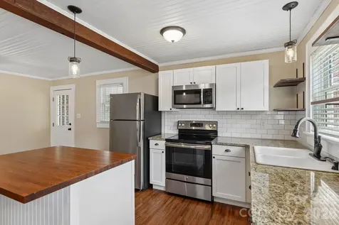 1135 13th Avenue Hickory NC 28601