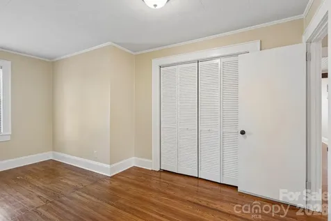 1135 13th Avenue Hickory NC 28601