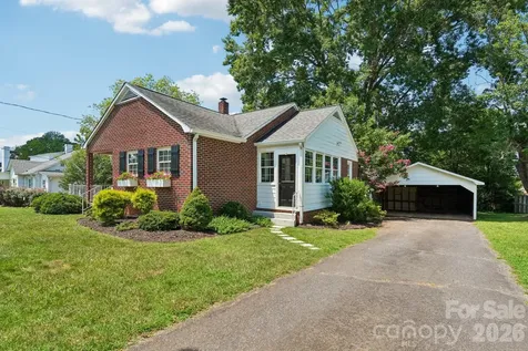 1135 13th Avenue Hickory NC 28601
