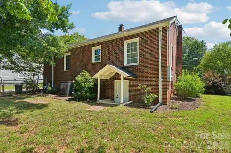 1135 13th Avenue Hickory NC 28601