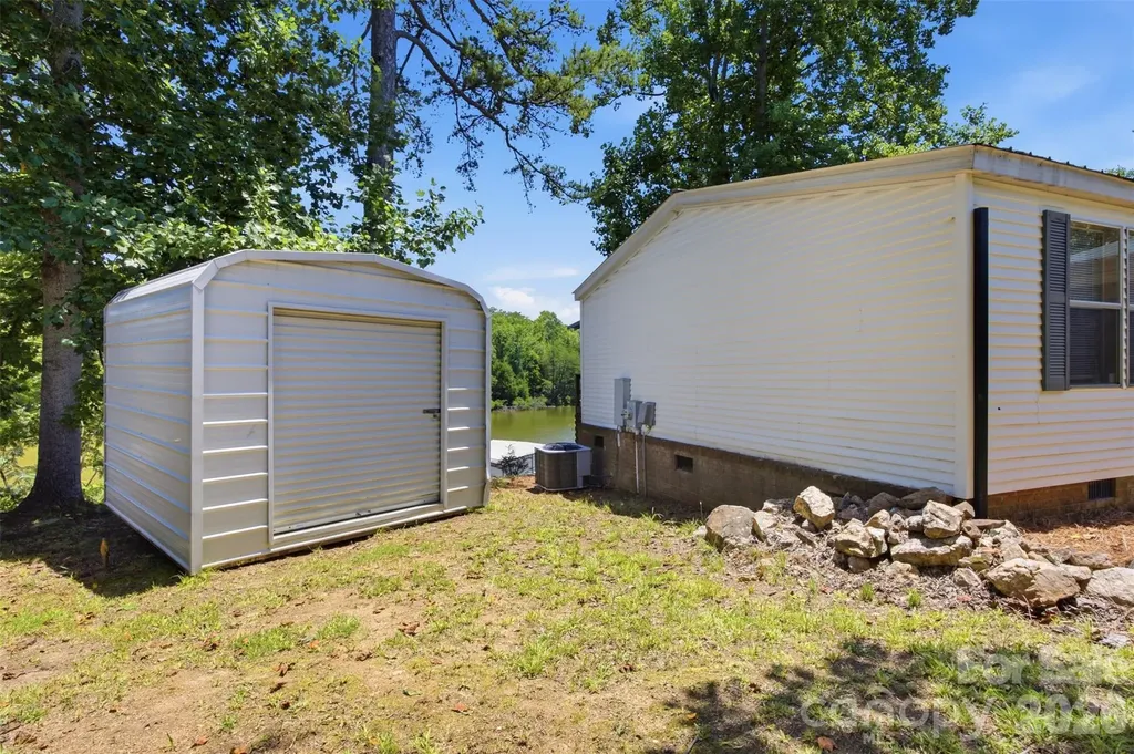 146 Mcintyre Road Cherryville NC 28021