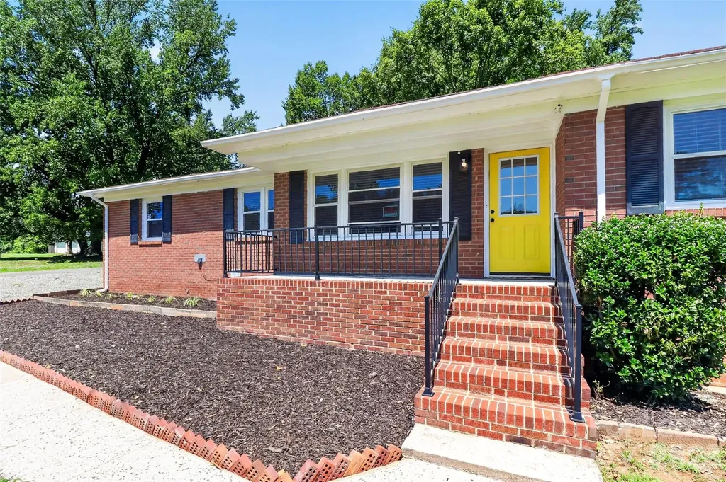 6901 Ridge Lane Road Charlotte NC 28262