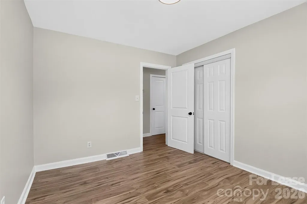 6901 Ridge Lane Road Charlotte NC 28262
