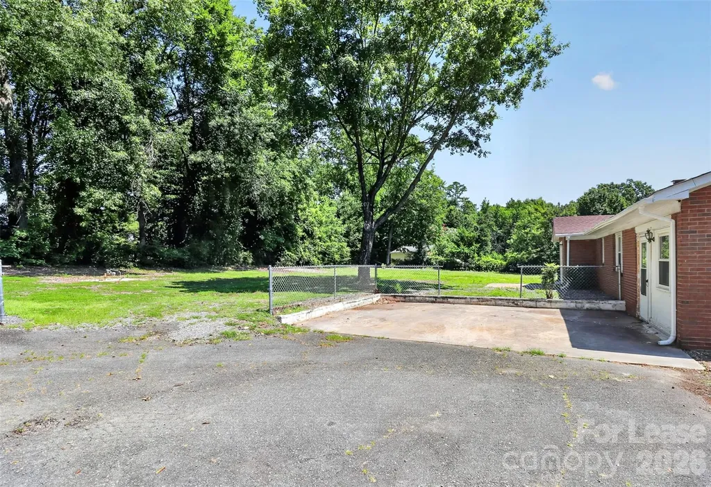 6901 Ridge Lane Road Charlotte NC 28262