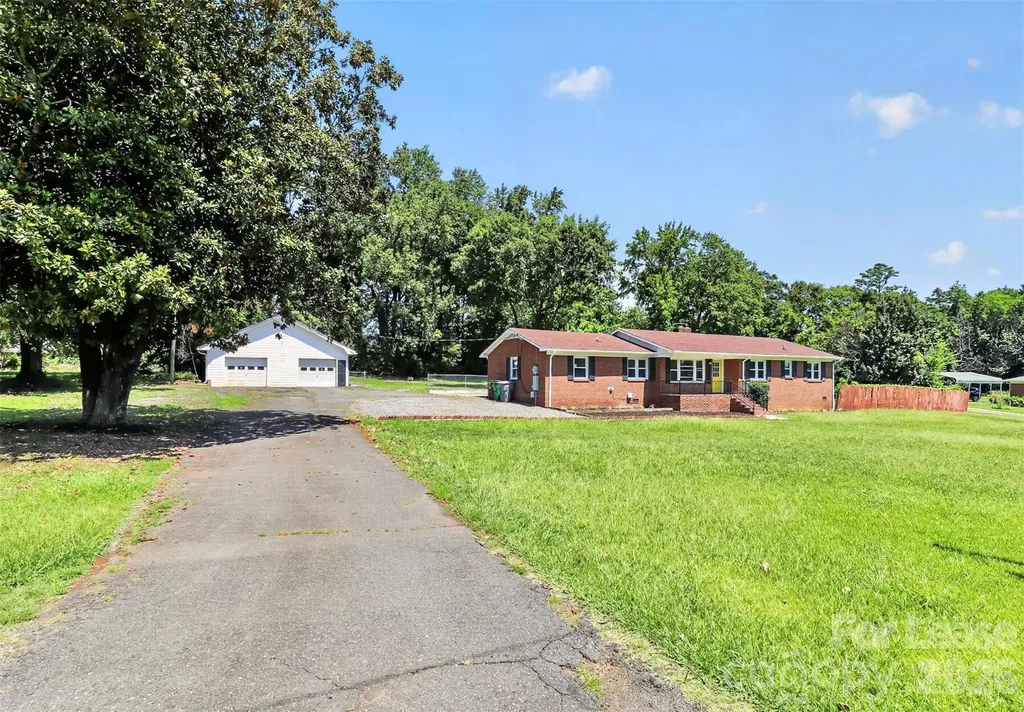 6901 Ridge Lane Road Charlotte NC 28262