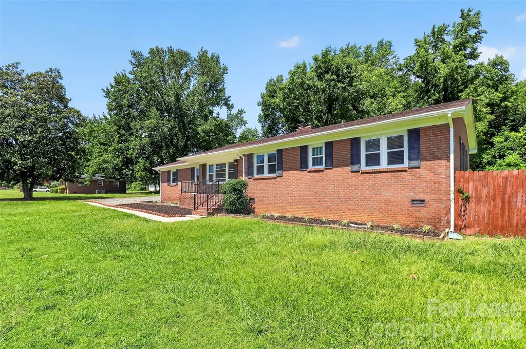6901 Ridge Lane Road Charlotte NC 28262
