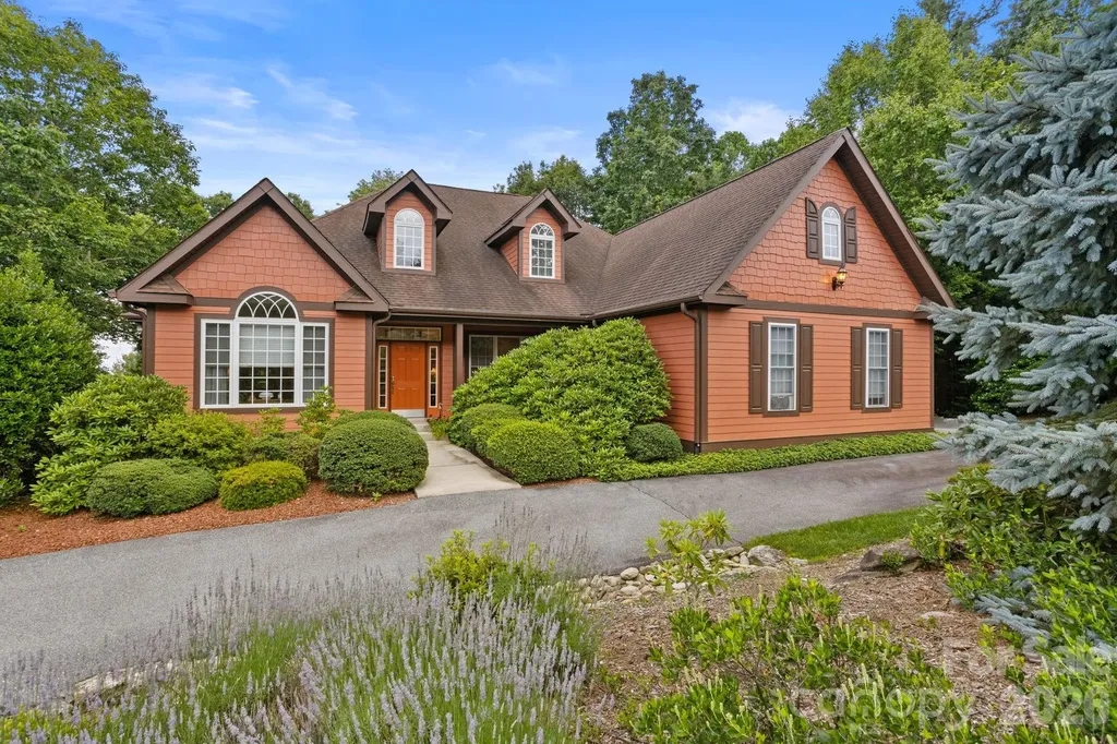100 Crestgrove Drive Flat Rock NC 28731