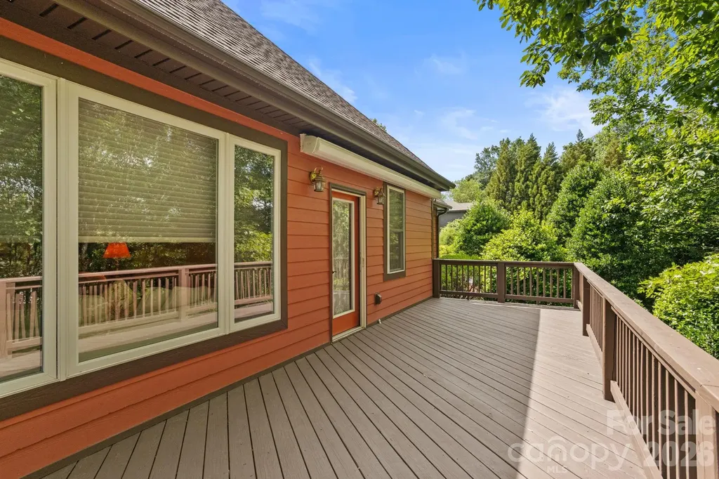100 Crestgrove Drive Flat Rock NC 28731
