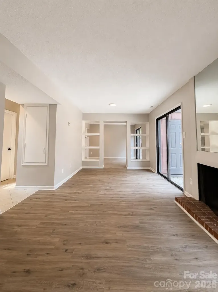 6101 Honeysuckle Lane Charlotte NC 28212