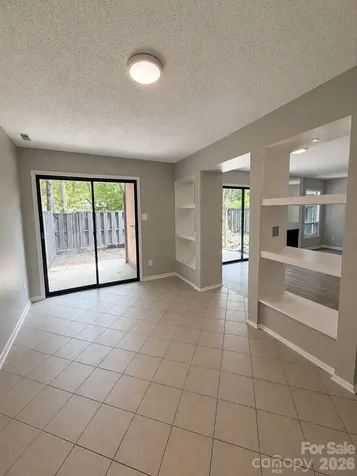 6101 Honeysuckle Lane Charlotte NC 28212