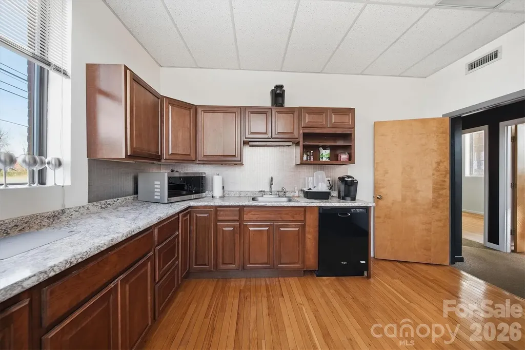 729 1st Avenue SW Hickory NC 28602
