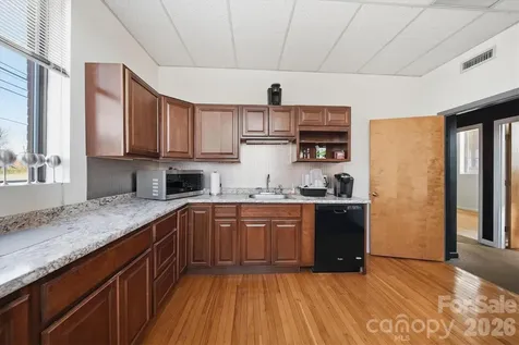 729 1st Avenue SW Hickory NC 28602
