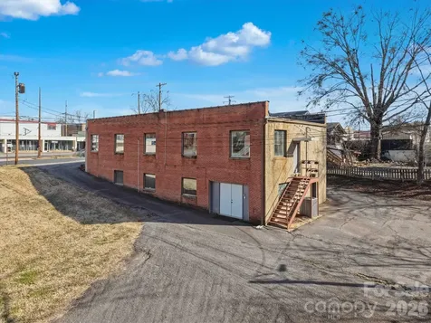 729 1st Avenue SW Hickory NC 28602