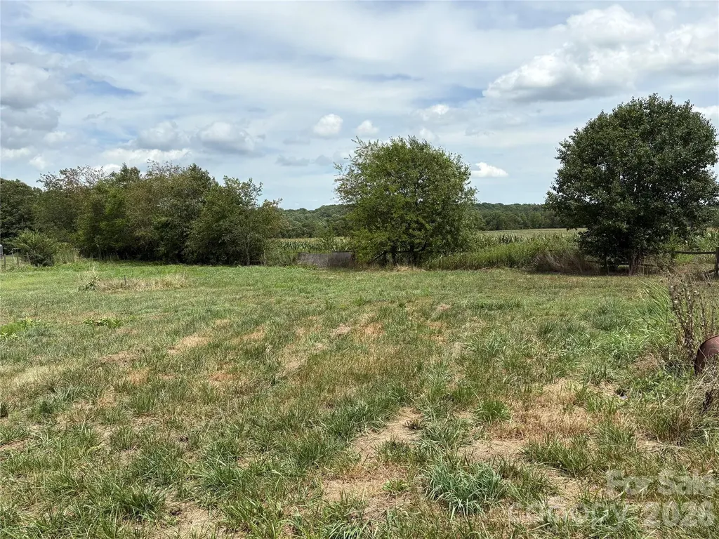 5954 Charlie Little Road Claremont NC 28610