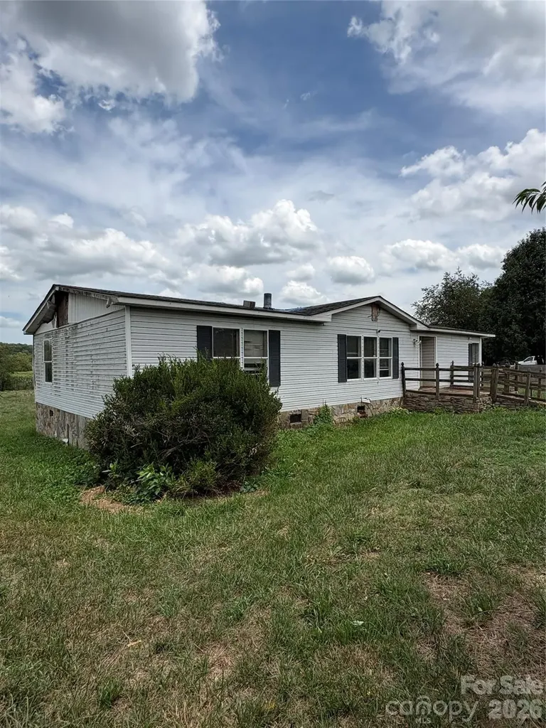 5954 Charlie Little Road Claremont NC 28610