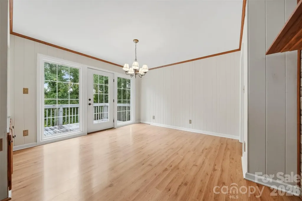 907 Vista Place NE Lenoir NC 28645