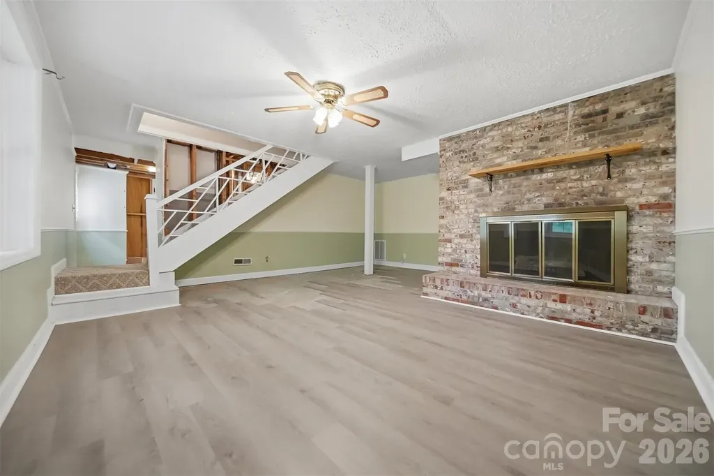 907 Vista Place NE Lenoir NC 28645
