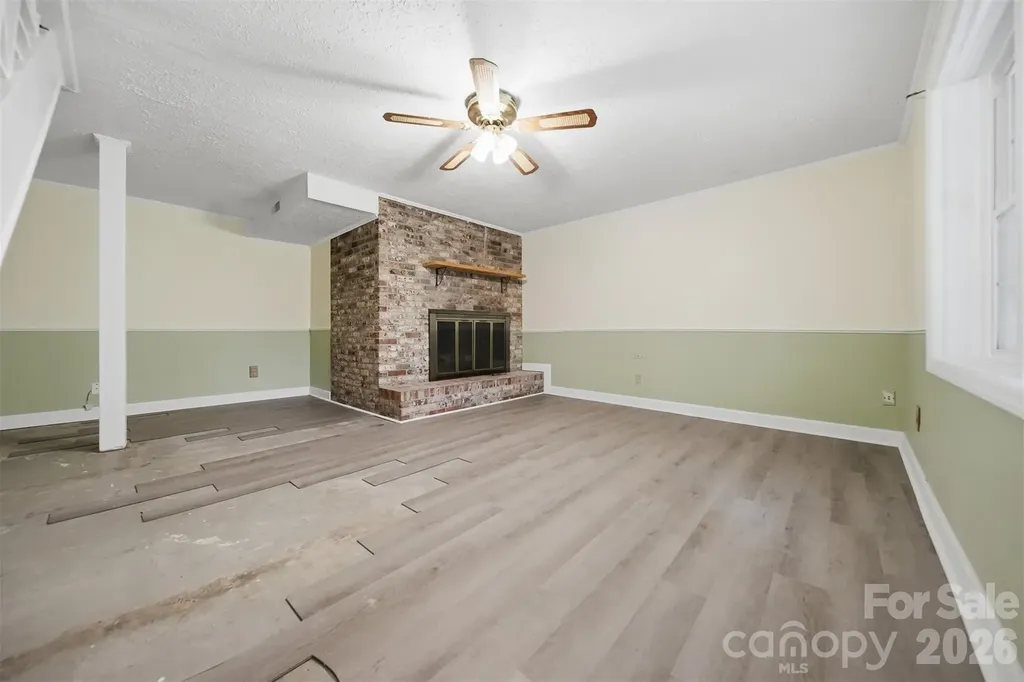 907 Vista Place NE Lenoir NC 28645