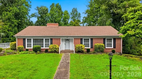 907 Vista Place NE Lenoir NC 28645