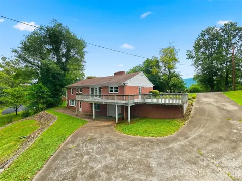 907 Vista Place NE Lenoir NC 28645