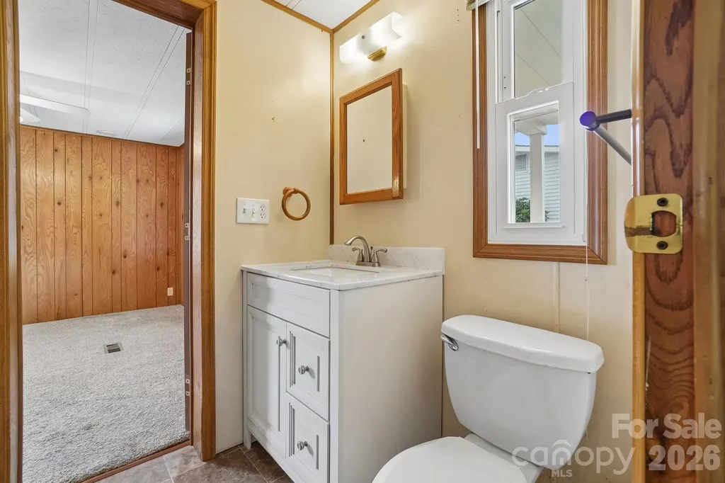 303 Meadowbrook Court Hendersonville NC 28792