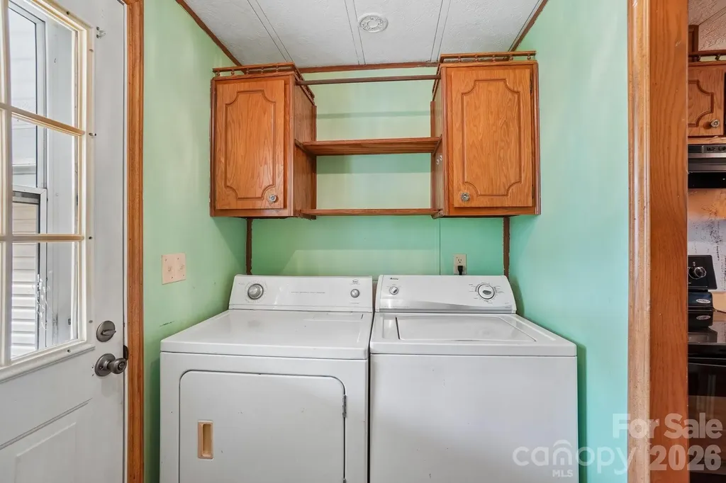 303 Meadowbrook Court Hendersonville NC 28792