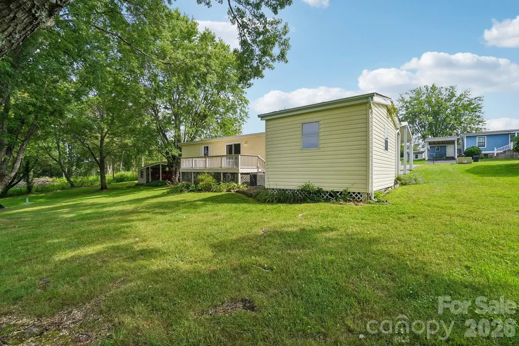 303 Meadowbrook Court Hendersonville NC 28792