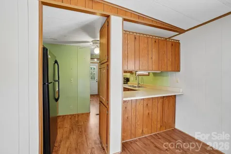 303 Meadowbrook Court Hendersonville NC 28792