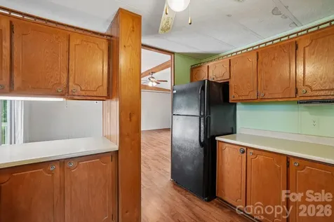 303 Meadowbrook Court Hendersonville NC 28792